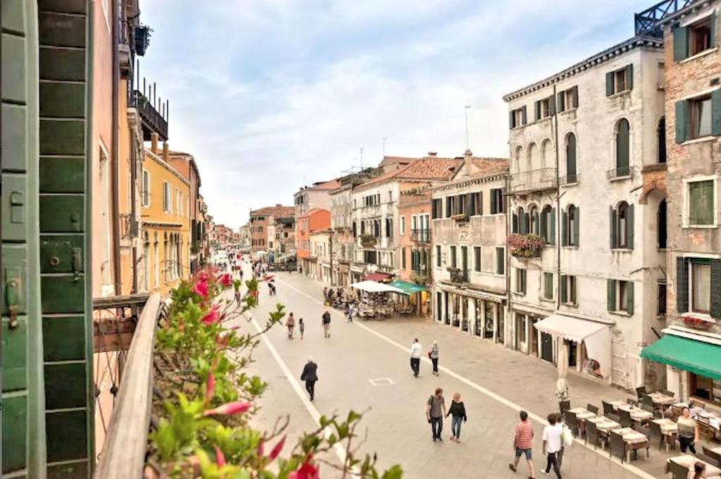 Biennale Apt Balcony Lejlighed Venedig Eksteriør billede
